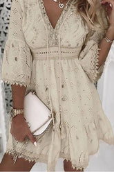 Vestido corto mini de encaje blanco